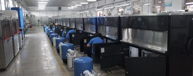 國(guó)林校園開水器廠家為您簡(jiǎn)述開水器清潔的重要性